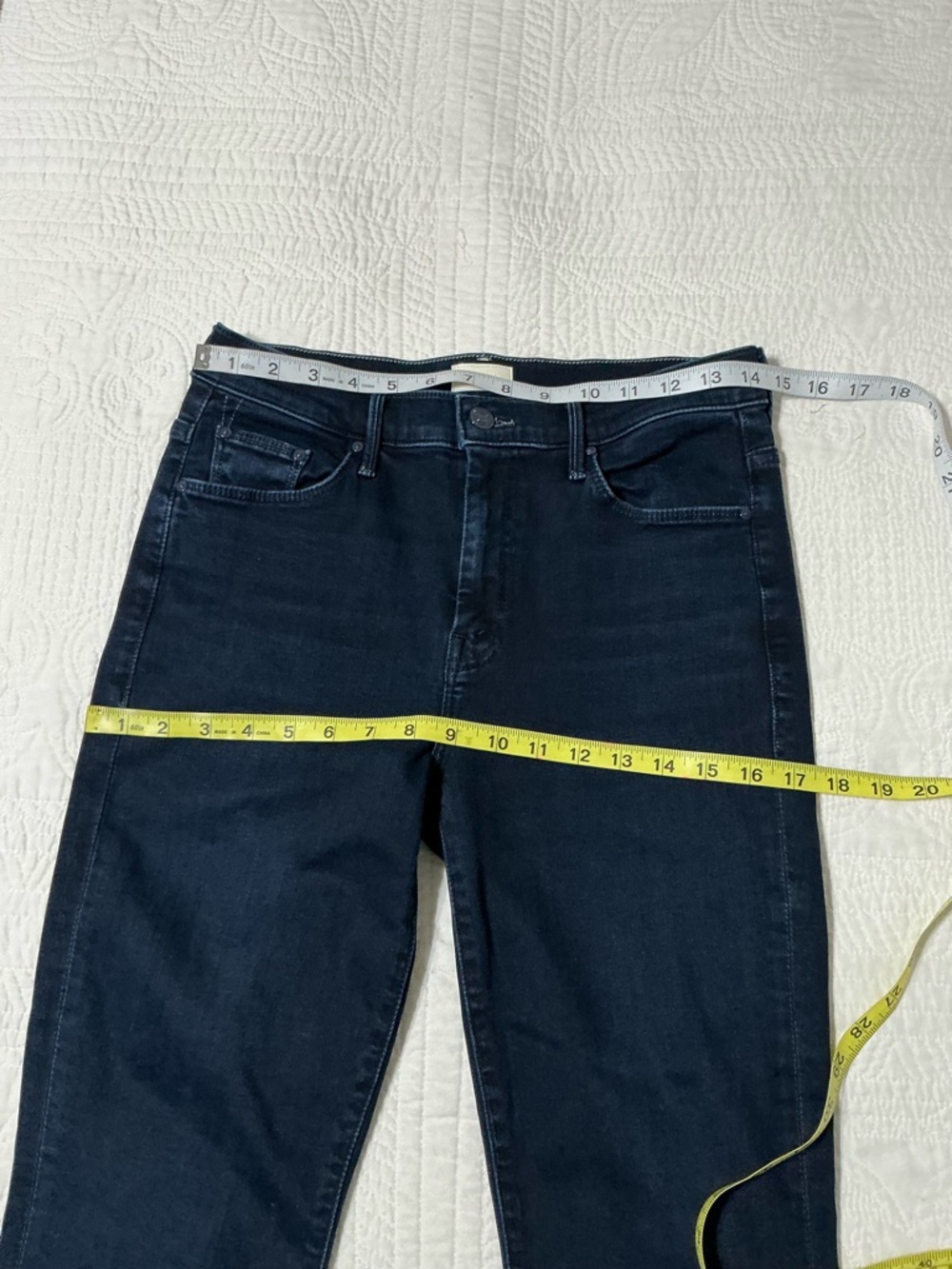 MOTHER The Weekender Fray Jeans in Chip On My Shoulder Size 28 - Picture 15 of 16